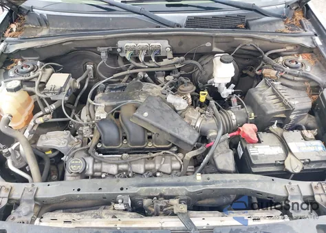 2008 Ford Escape Xlt from USA, damaged, VIN 1FMCU03178KE76876